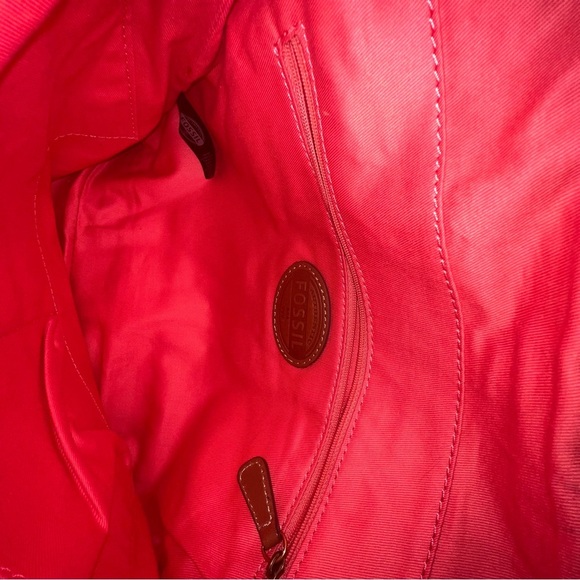 FOSSIL CORAL ADJUSTABLE STRAP MULTI POCKET SNAP CLOSE CROSSBODY BAG - Picture 9 of 9